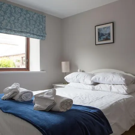 Cloven Stone, Nr Caldbeck Ideal Family With Hot Tub * Sebergham